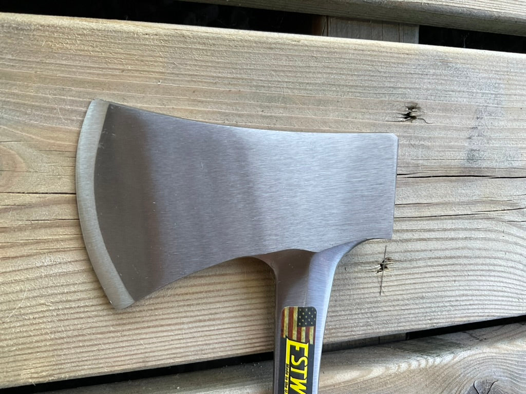 Hache Estwing E24A Sportsman’s Axe – Manche cuir – Acier forgé – Made in USA