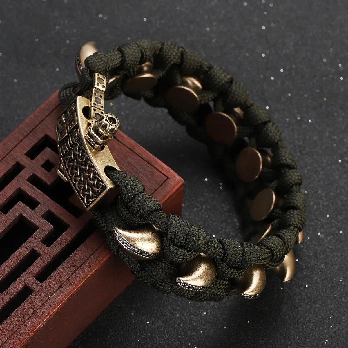 Bracelet Paracorde tressé avec griffe de dragon en zircon Survie Shop