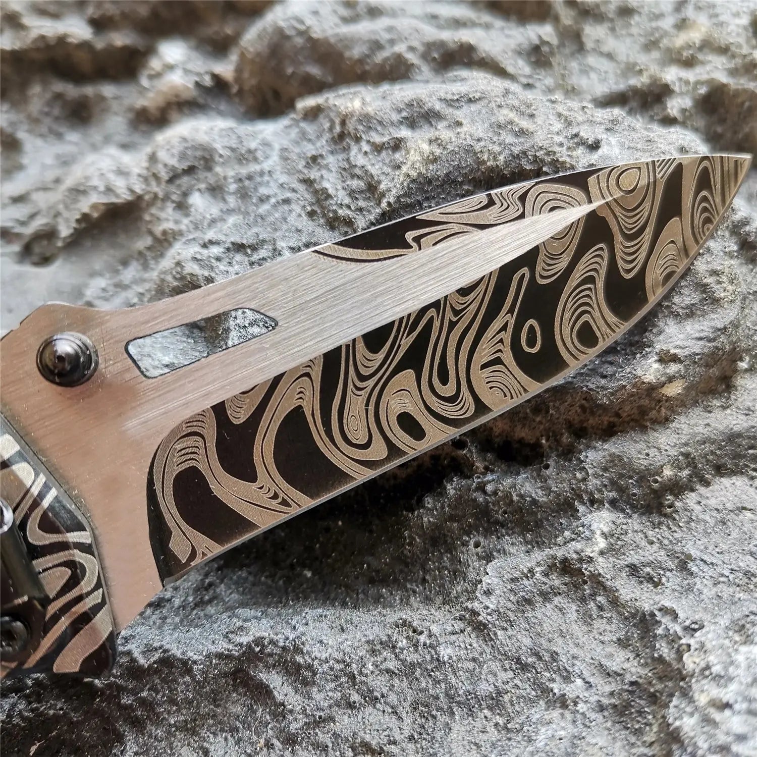 Couteau de Survie Buschcraft coloré et pliant 20cm. Survie Shop