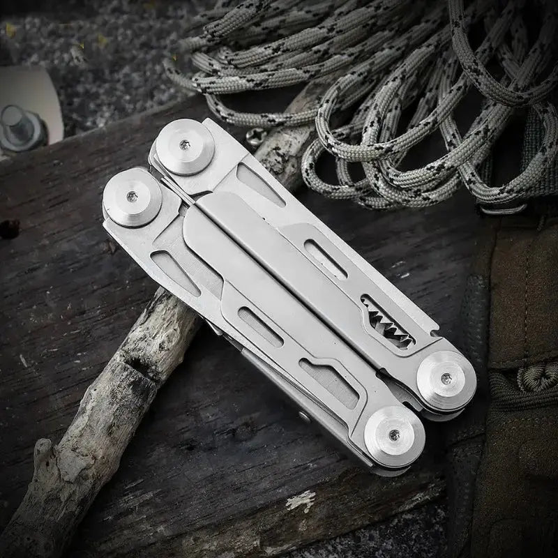 Couteau de Survie Multifonctions Pince Bushcraft & Survie Survie Shop