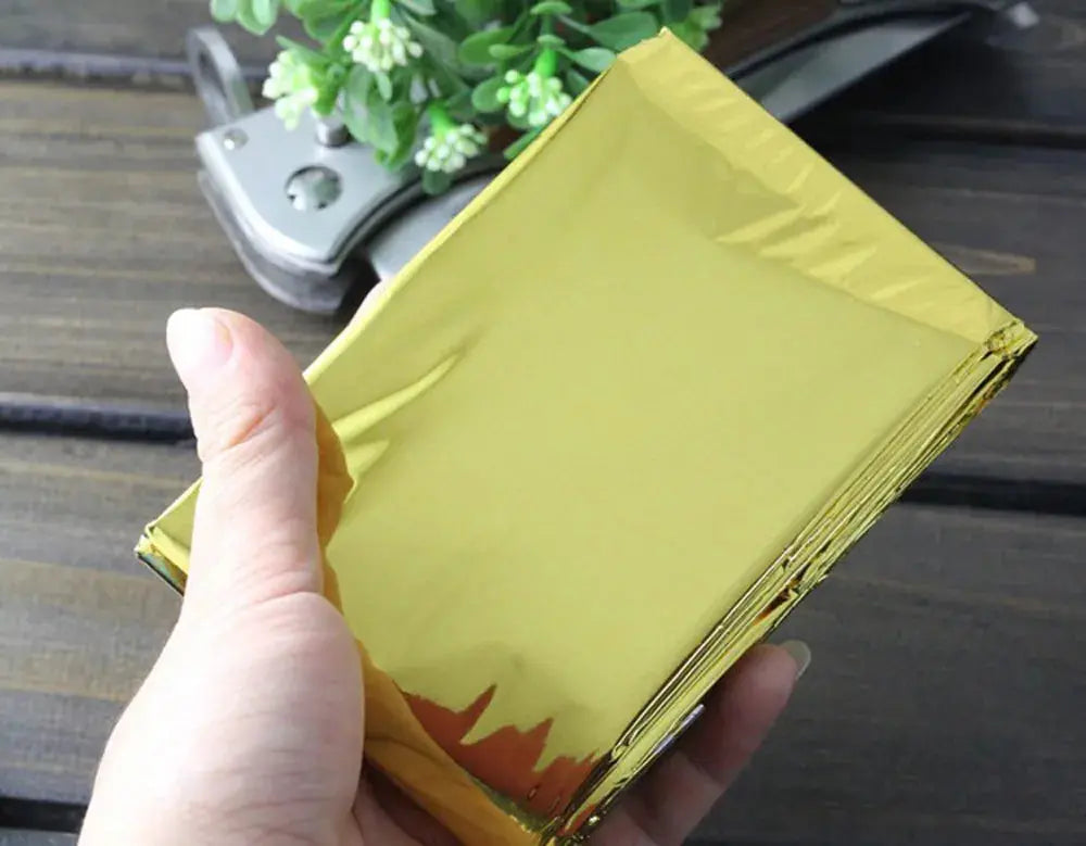 Couverture de Survie Protection Thermique Maximale en Situation d'Urgence - Survie Shop