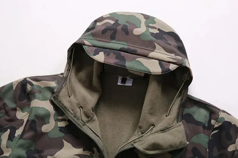 Veste militaire à capuche - Survie & Trek. Survie Shop